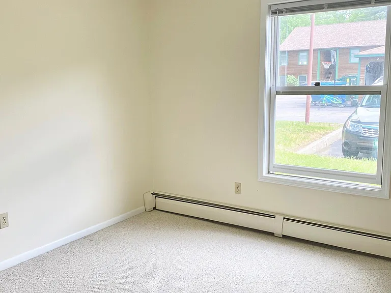 25 Baycrest Dr #601 — Photo 12