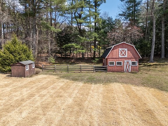 4th image of 130 Stony Hill Rd
