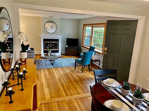 4th image of 207 Mapleridge Dr
