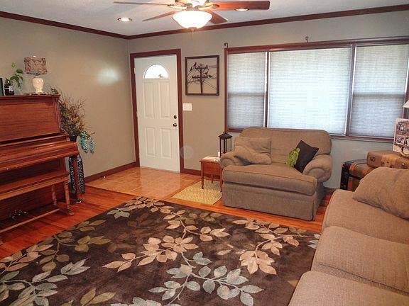Kitchen to living room