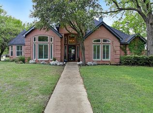 2060 Spinnaker Ln, Azle, TX 76020