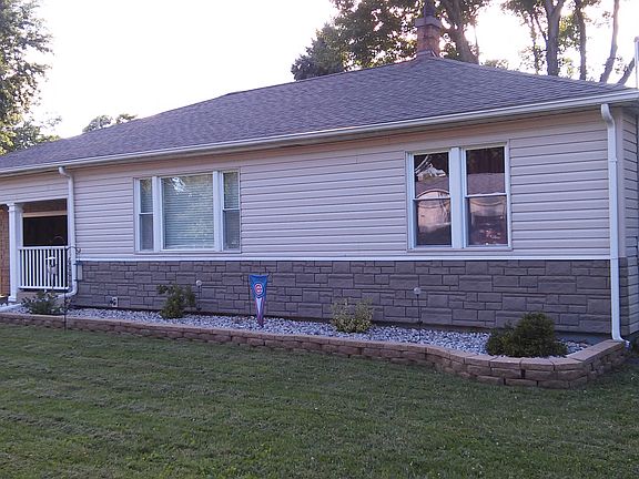 3rd image of 1125 S Schmidt Ave