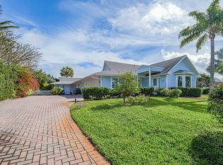 856 Norfolk Pine Ln, Vero Beach, FL 32963