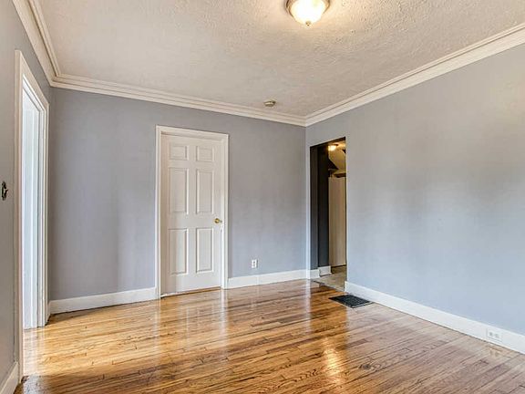 5th image of 1167 Marshall Ave SE