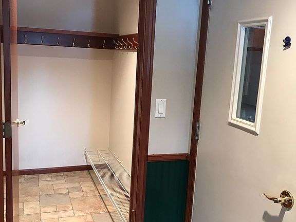 garage entrance mud room