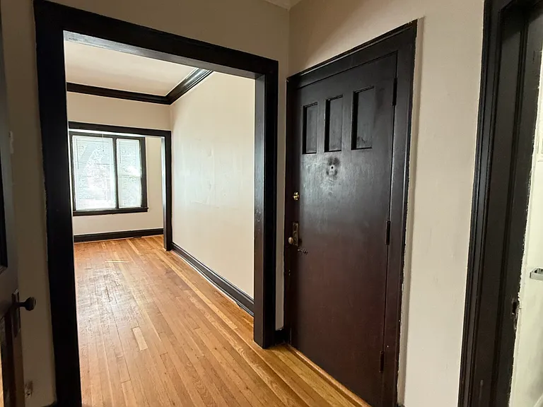 7735 N Sheridan Rd #2 — Photo 8