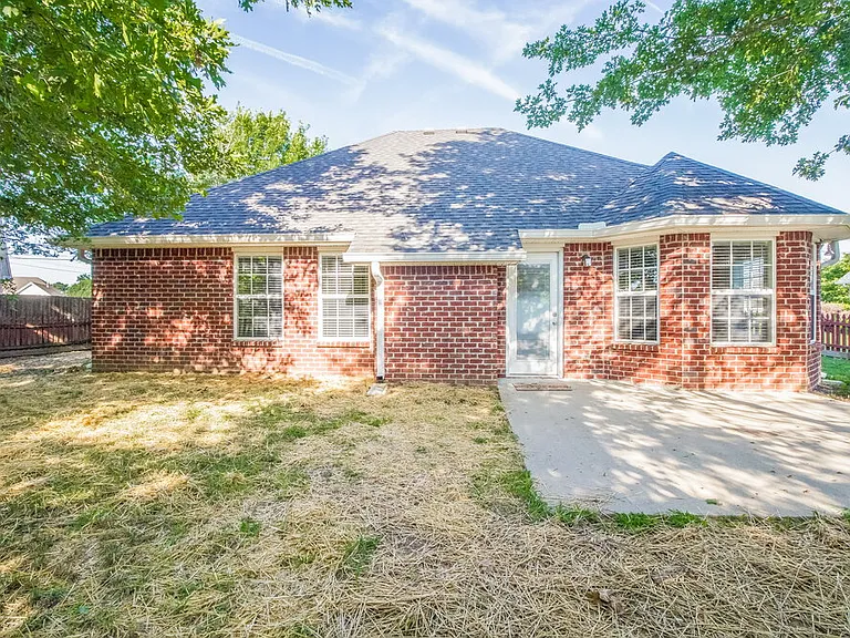 7004 Bridgewater Dr — Photo 20