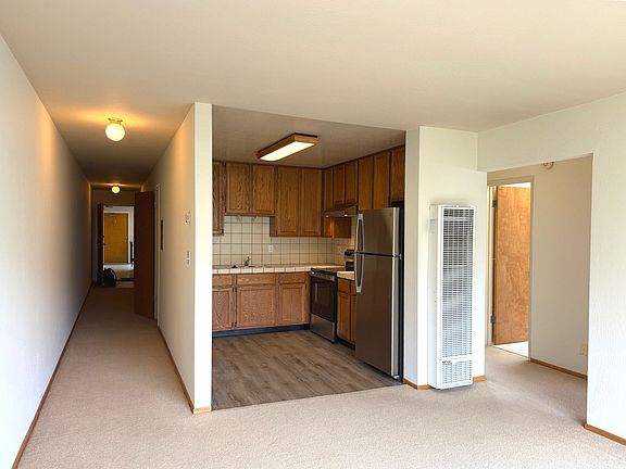 4th image of 1378 8th Ave #6