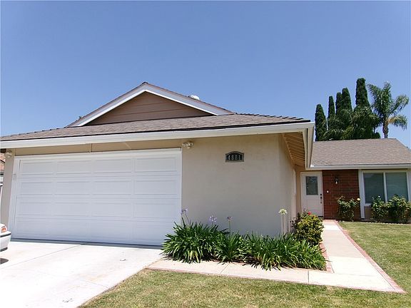 2nd image of 4881 Winvale Ave