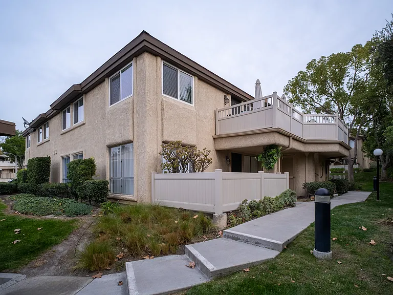Rimgate Dr — Photo 44