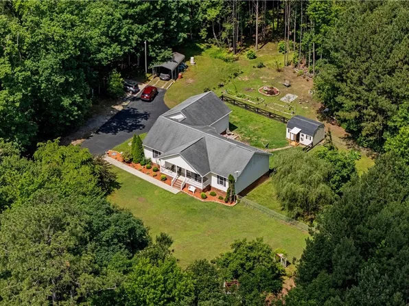 12822 Prince George Dr, Disputanta, VA 23842
