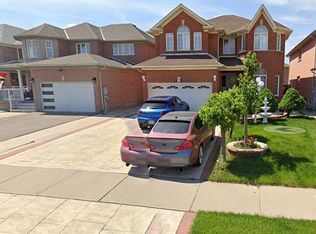 32 Mapleview Ave, Brampton, ON L6R 1M2