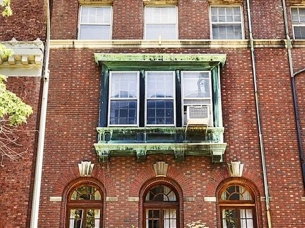 315 W 92nd St, New York, NY 10025