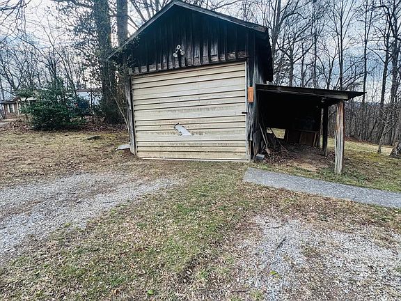 5th image of 106 Echo Valley Rd