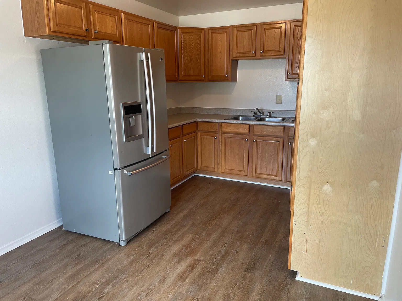 1 bed, 850 sqft, $1,550 — Photo 4