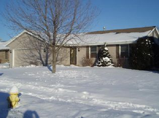 1006 Trainer Rd, Rockford, IL 61108