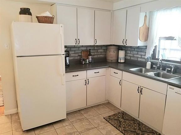 4th image of 216 Maryellen Dr