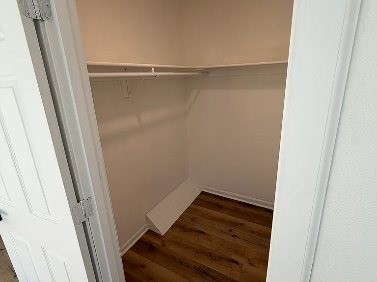 414 N Meldrum St #A — Photo 13
