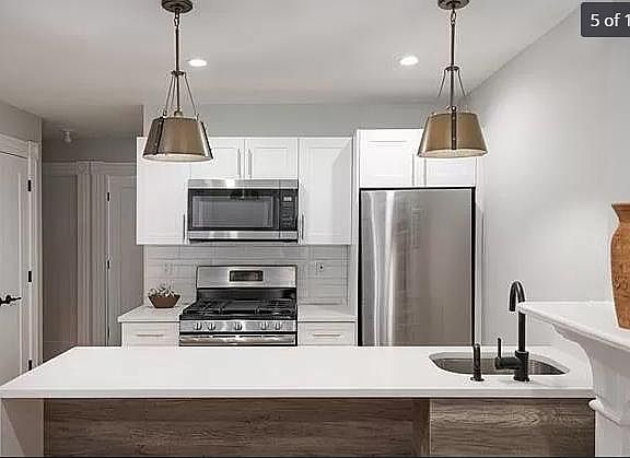 2nd image of 69 Renwick St #B