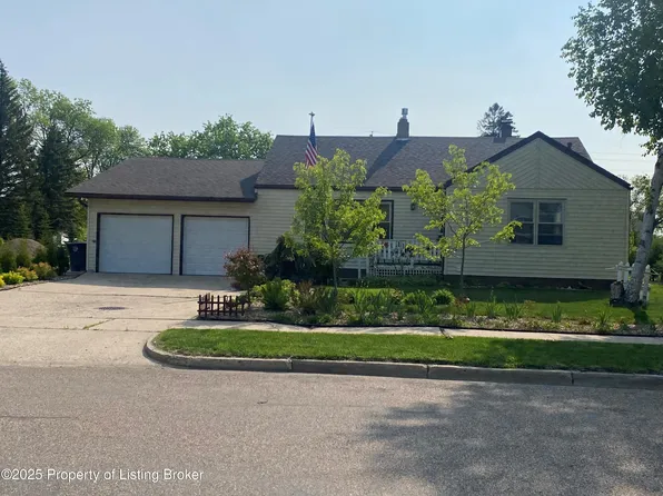 115 2nd St, Riverdale, ND 58565