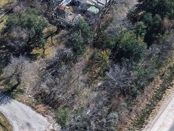 4th image of 7726 Booker St