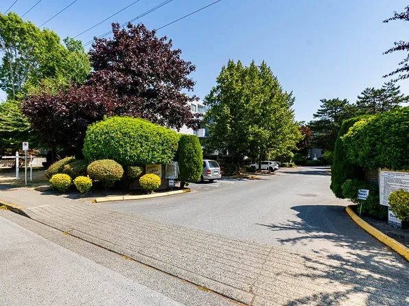 7760 Moffatt Rd #213, Richmond, BC V6Y 1X8