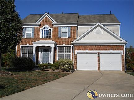 Front of home on quiet cul-de-sac