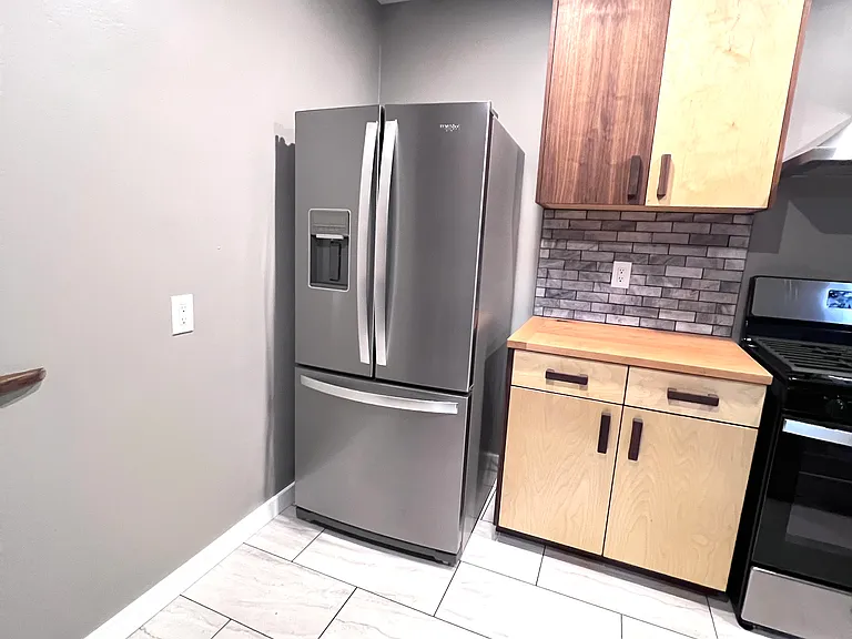 3547 E Green St #A — Photo 5