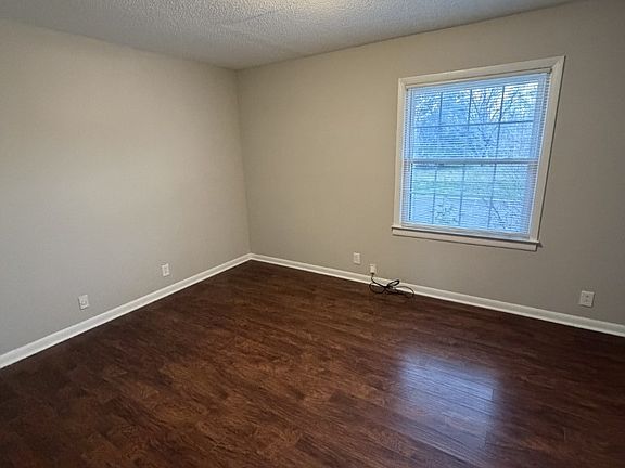 5th image of 118 Dill Ln APT L