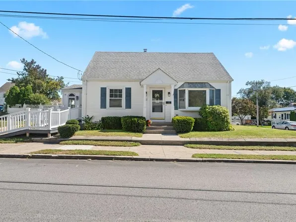 136 Frankfort St, Cranston, RI 02910