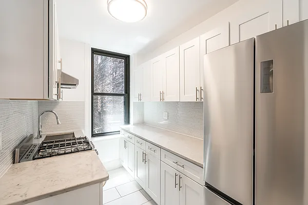 Rented by Compass | media 7