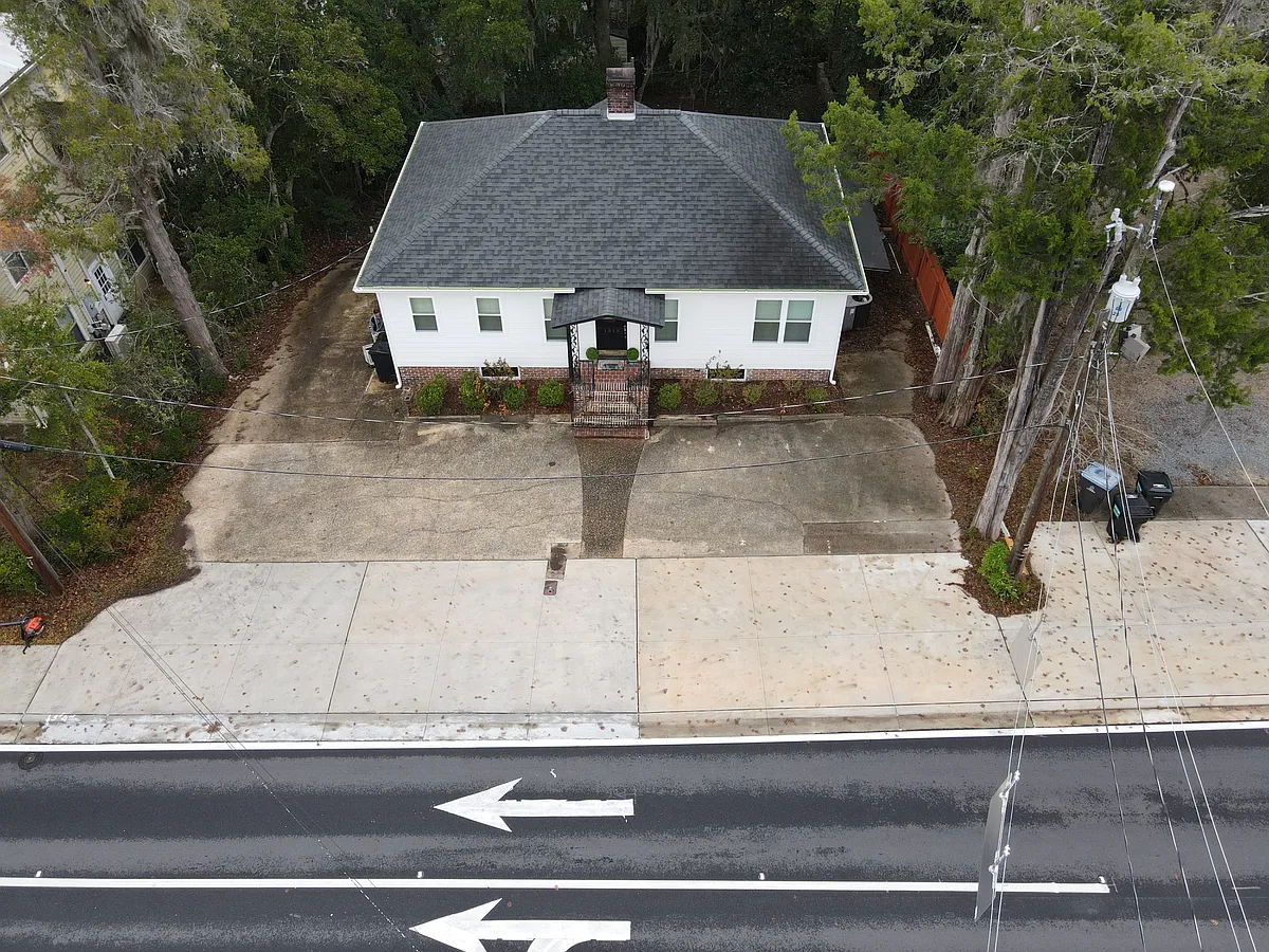 Building Photo - 1313 N Gadsden St #1