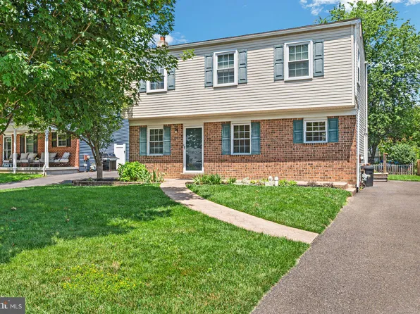 221 Fulling Mill Ln, Ambler, PA 19002