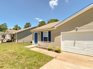 105 Maureen Dr APT A, Clarksville, TN 37043