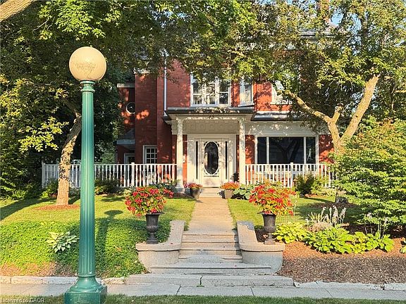 2nd image of 42 Lansdowne Rd N