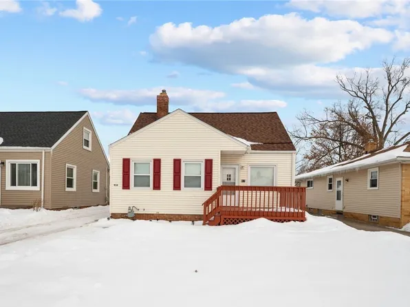 916 Clearview Ave, Parma, OH 44134