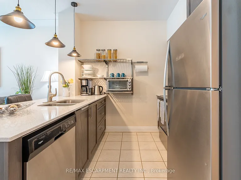 16 Concord Pl S #205 — Photo 31