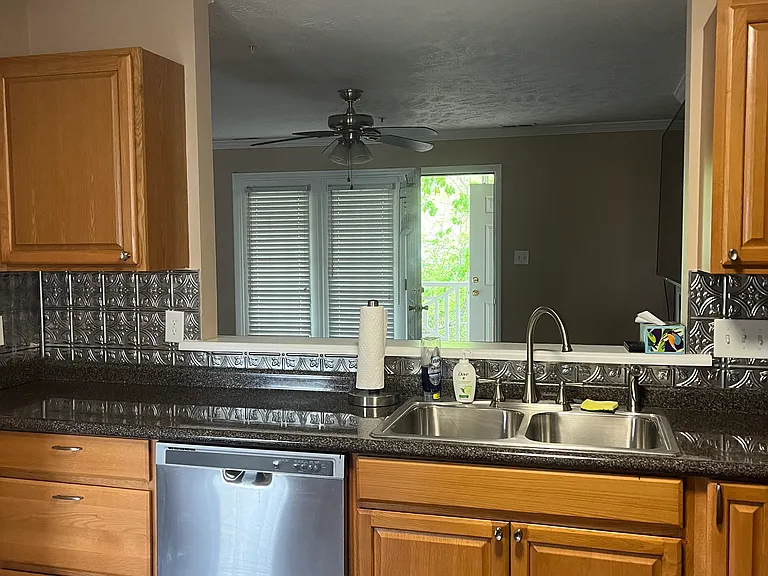 422 Bubble Creek Ct #5 — Photo 6