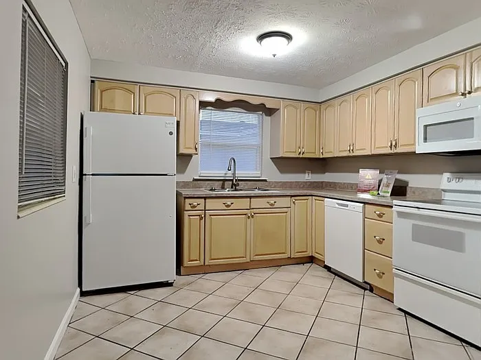 11436 Princessa Ln — Photo 6