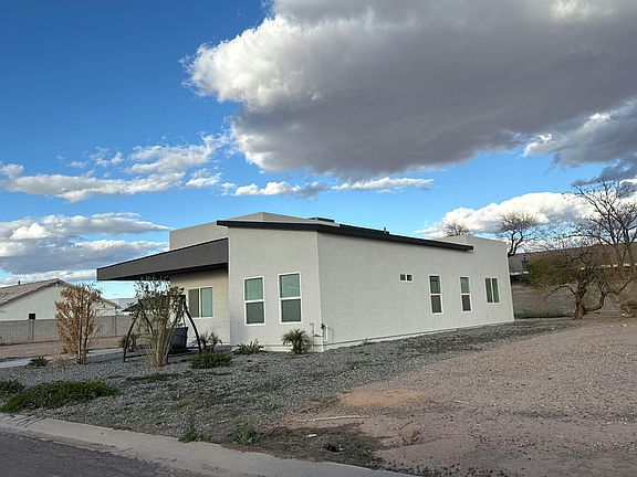 2nd image of 15281 S Padres Rd