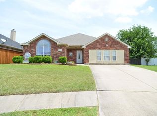 3420 Carnation Ct, Grand Prairie, TX 75052