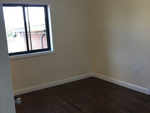2nd image of 14 Arizona Ter APT 6