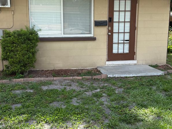 2216 20th Ave W #2216