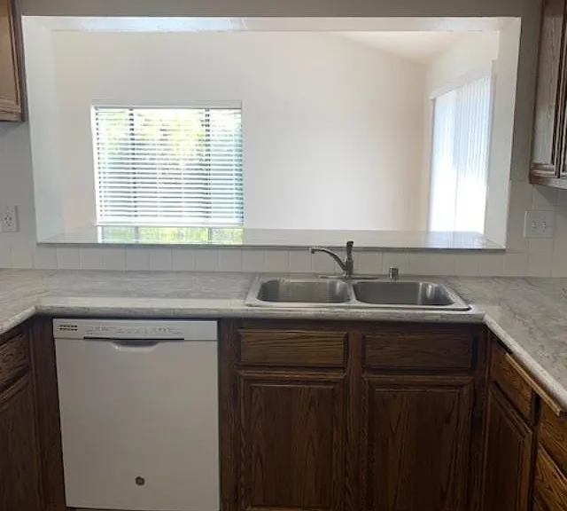 161 Bender Cir — Photo 8
