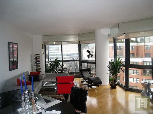 Rented by Halstead Real Estate | media 10