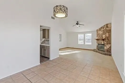 4402 Squaw Pass Ct — Photo 6