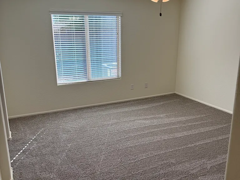 4904 S Rovey Pkwy — Photo 8