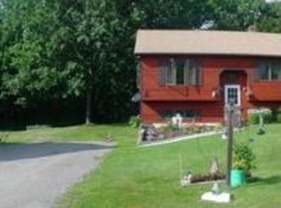 40 Dyer Dr, Augusta, ME 04330