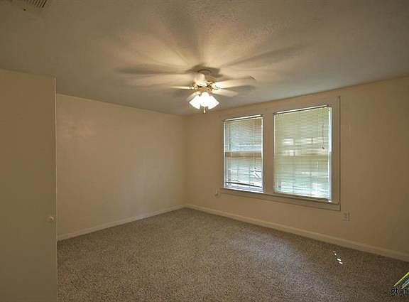4th image of 612 Hagan