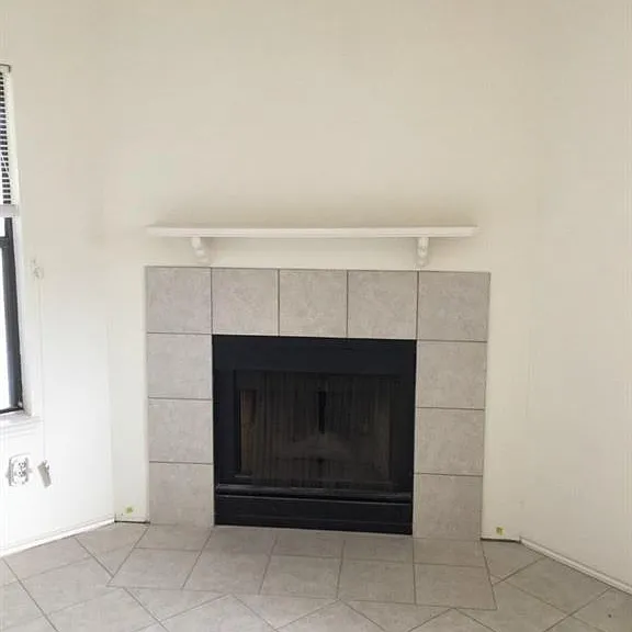 607 Luther Dr #B — Photo 3